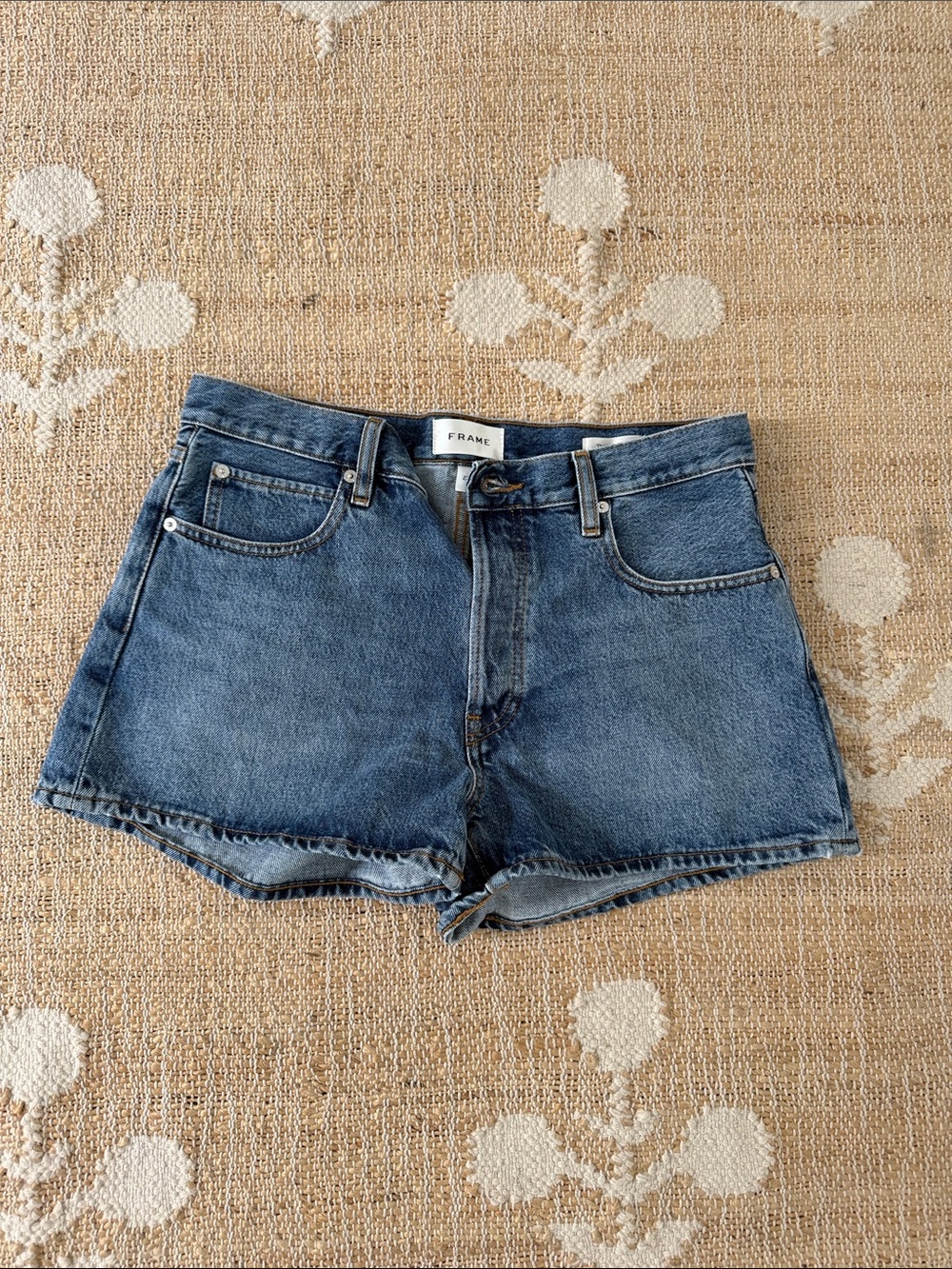 Frame Denim Washed Blue the hang short Jean Shorts 27
